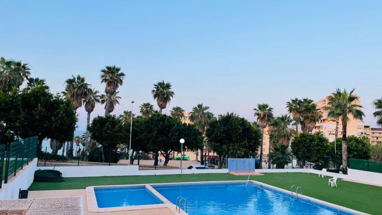 Holiday With A Sea View تورّيفيِخا المظهر الخارجي الصورة