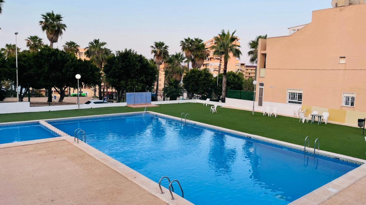 Holiday With A Sea View تورّيفيِخا المظهر الخارجي الصورة